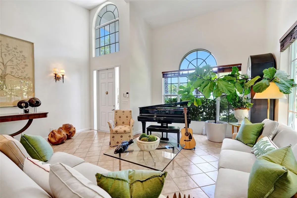 Photo 7 at 2614 Clematis Place, Fort Lauderdale