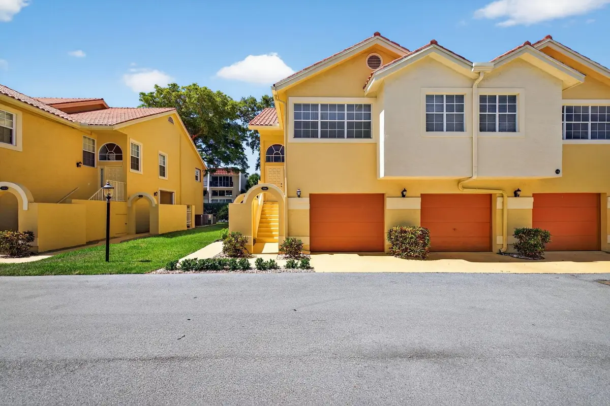 Photo 3 at 2121 S Ocean Boulevard 506, Lauderdale-By-The-Sea