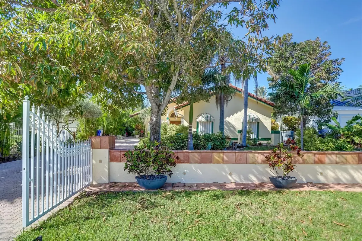 Photo 7 at 305 S Riverside Drive, Pompano Beach