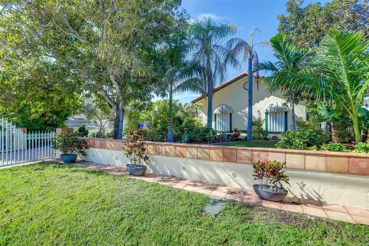 Photo 8 at 305 S Riverside Drive, Pompano Beach