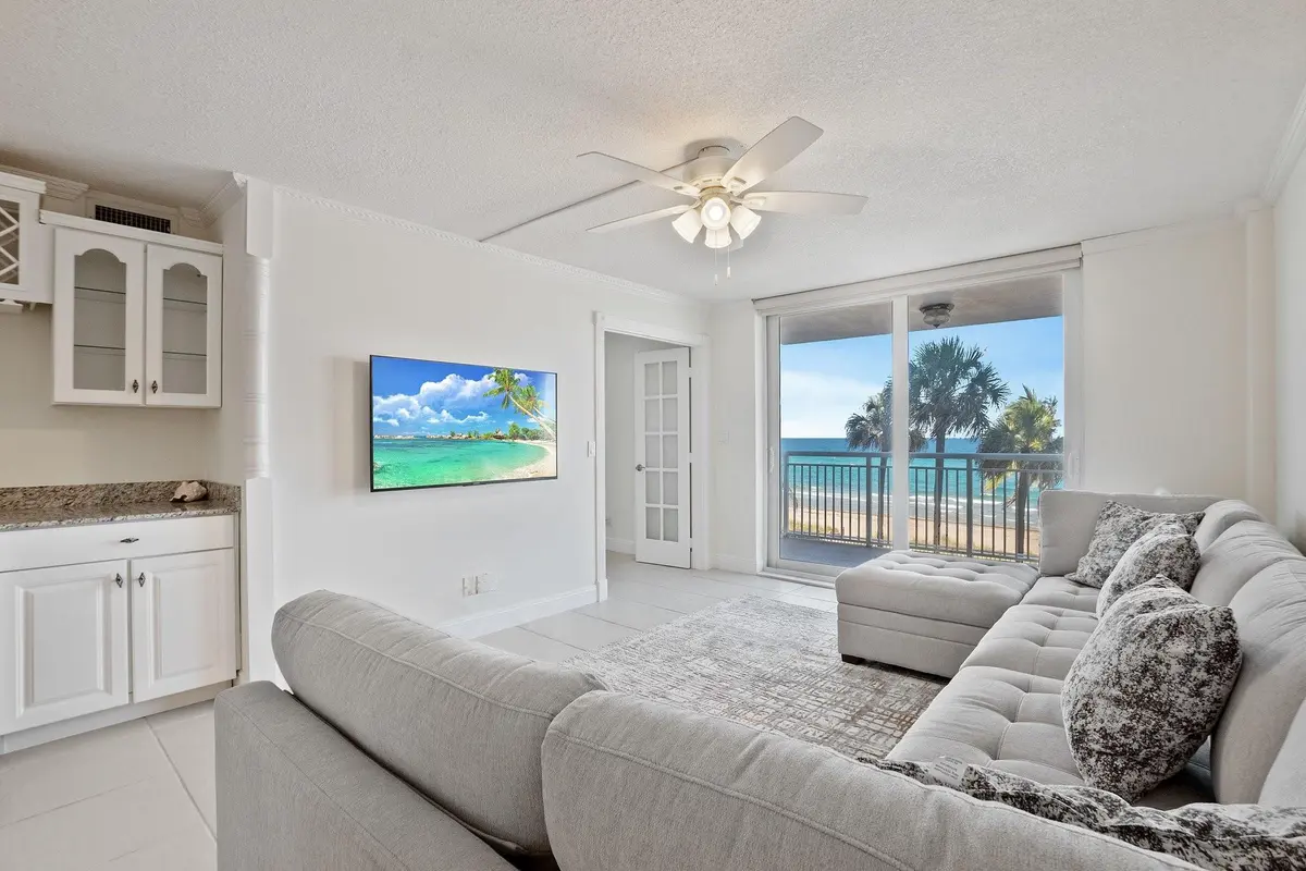 Photo 6 at 1051 Hillsboro Mile 305E, Hillsboro Beach