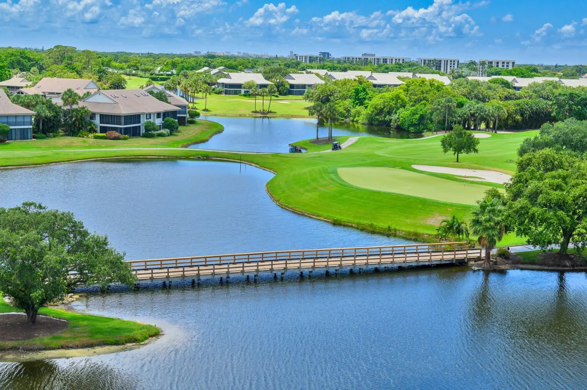 Photo 7 at 20320 Fairway Oaks Drive 372, Boca Raton
