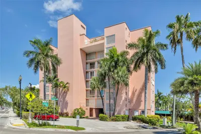 1750 E Las Olas Boulevard 701, Fort Lauderdale – sold