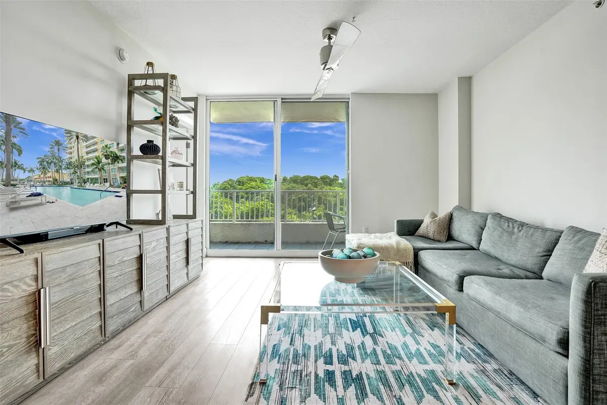 Photo 5 at 700 E Boynton Beach Boulevard 406, Boynton Beach