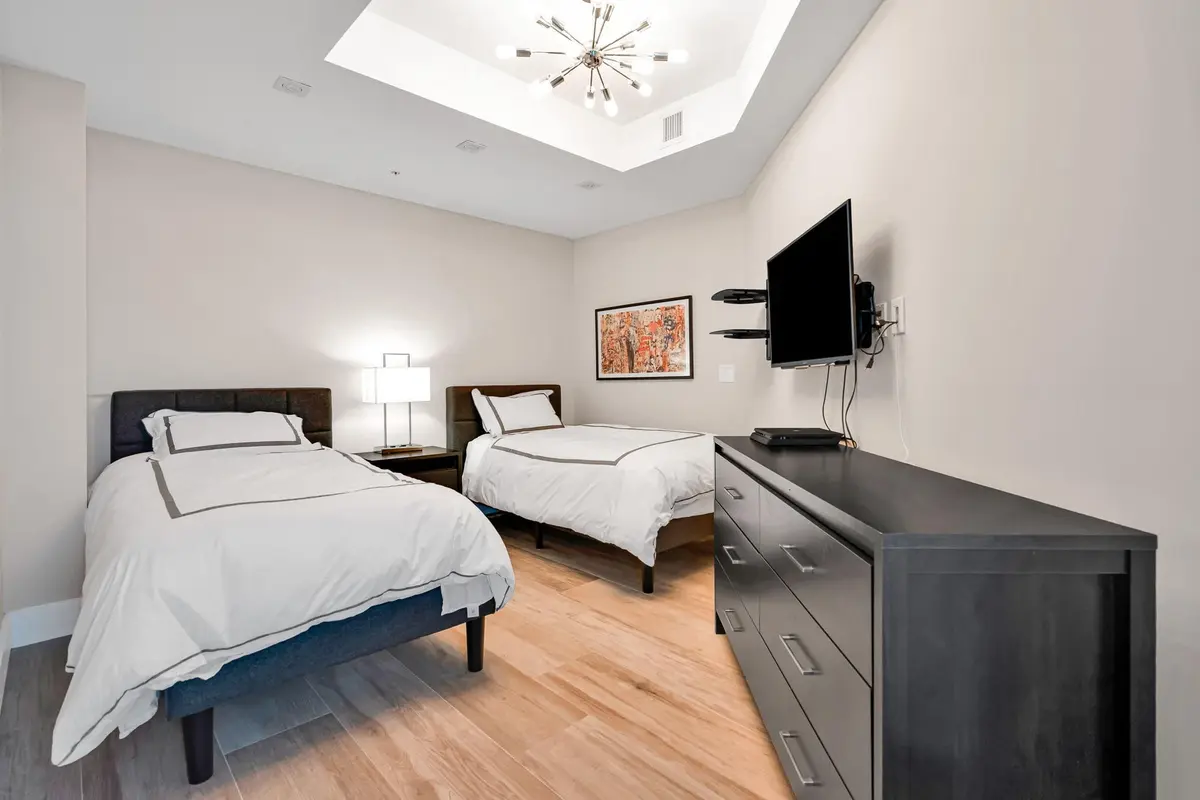 Photo 4 at 17111 Biscayne Boulevard 1702, North Miami Beach