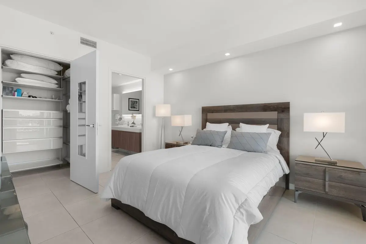 Photo 8 at 401 N Birch Road 507, Fort Lauderdale