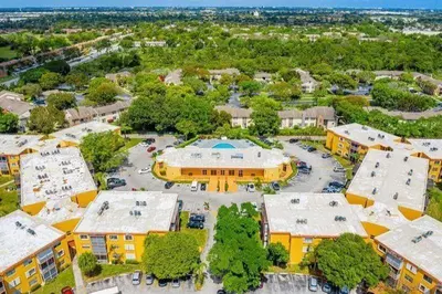 4334 NW 9th Avenue 9-3B, Deerfield Beach – Condominium for sale