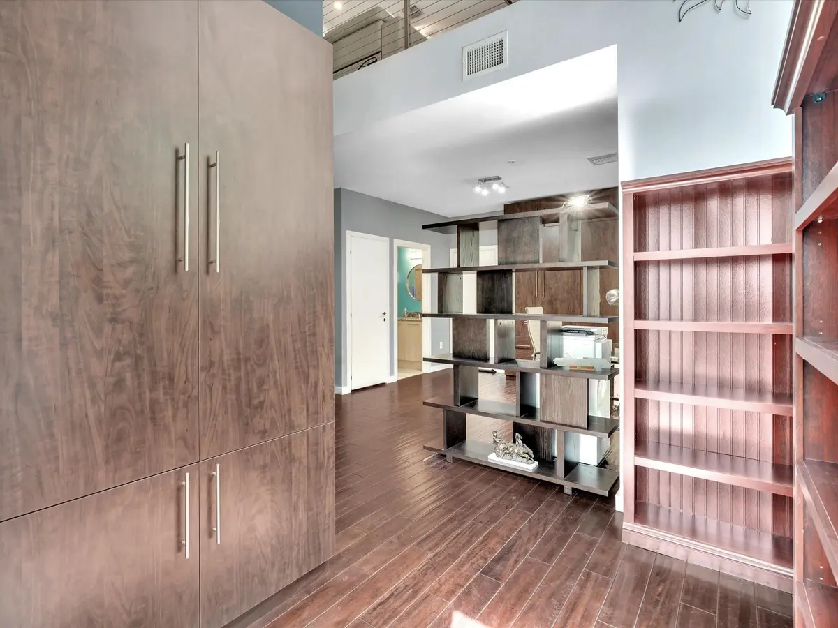 Photo 5 at 733 NE 4th Avenue 733, Fort Lauderdale