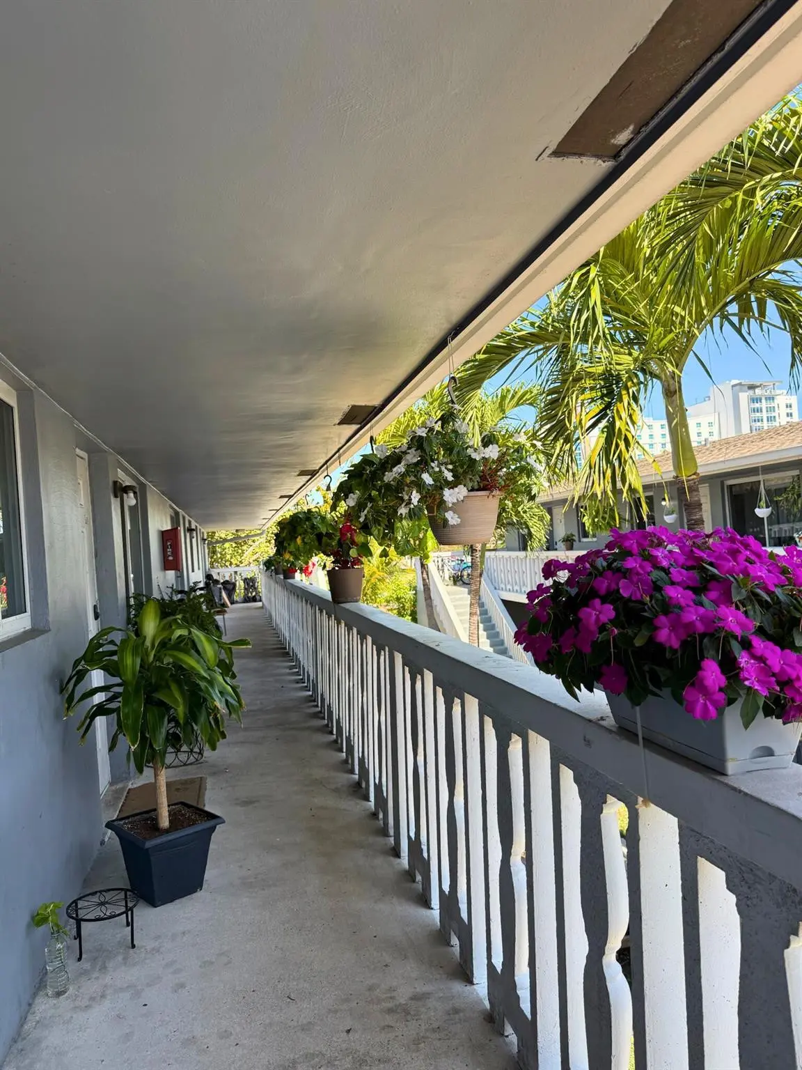 Photo 5 at 101-105 SE 26th Street, Fort Lauderdale