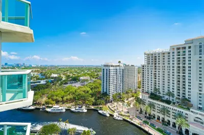 347 N New River Drive 2104, Fort Lauderdale – sold