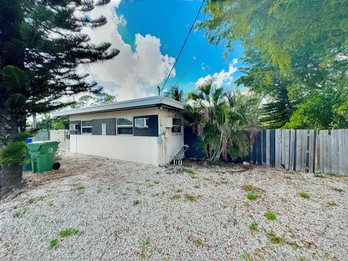 Photo 3 at 1219 NE 5th Terrace, Fort Lauderdale