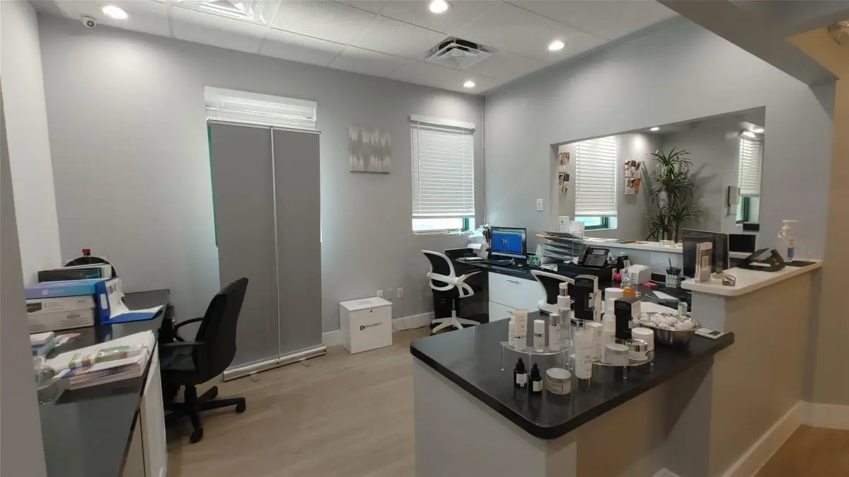 Photo 4 at 12462 W Atlantic Boulevard, Coral Springs