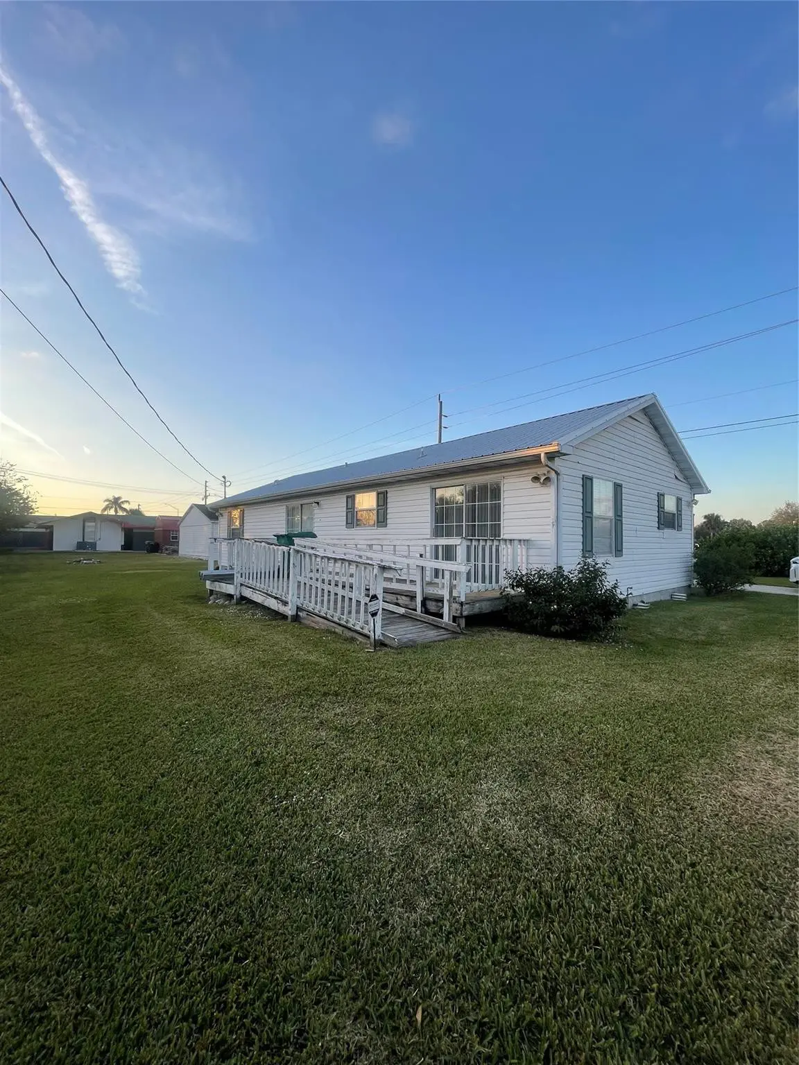 Photo 3 at 2130 State Road 70, Okeechobee