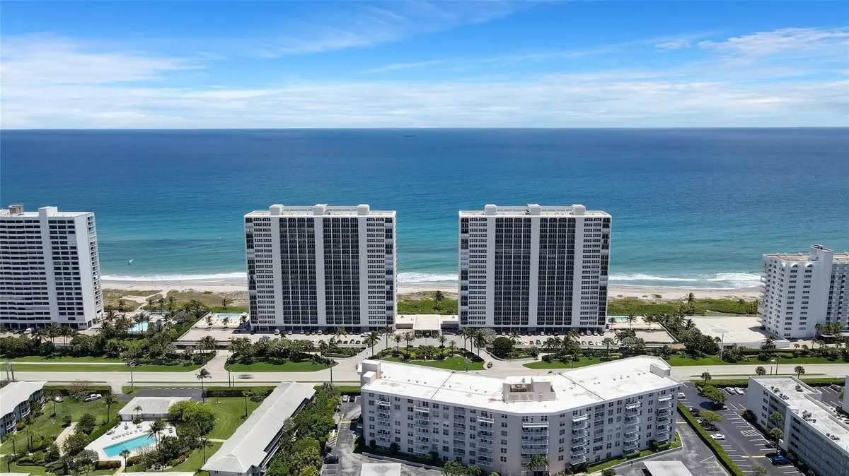 Photo 5 at 2800 S Ocean Boulevard Villa H, Boca Raton