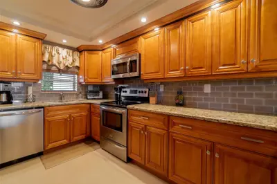 820 S Hollybrook Drive 209, Pembroke Pines – Condominium for rent