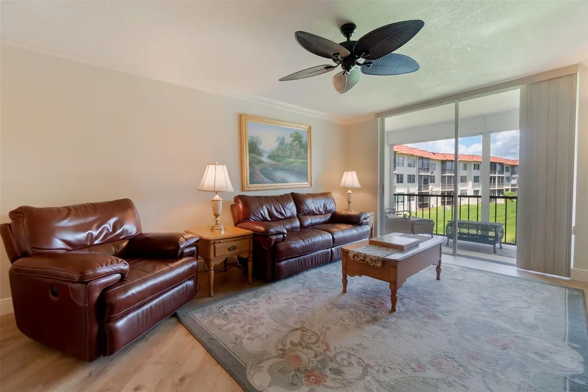 Photo 3 at 820 S Hollybrook Drive 209, Pembroke Pines