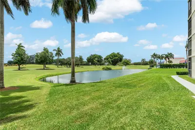 8900 Washington Boulevard 106a, Pembroke Pines – sold