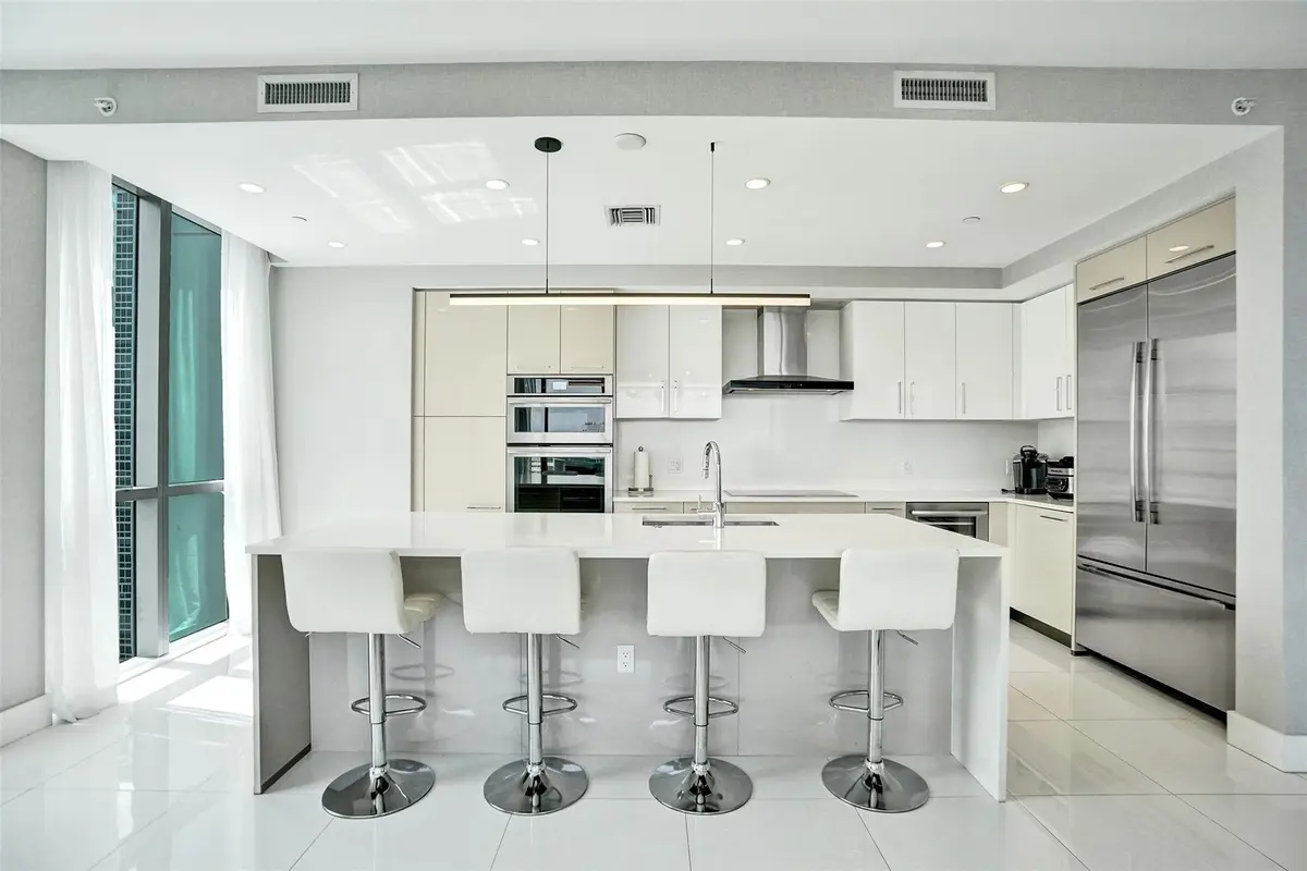 Photo 6 at 100 E Las Olas Boulevard 2701, Fort Lauderdale