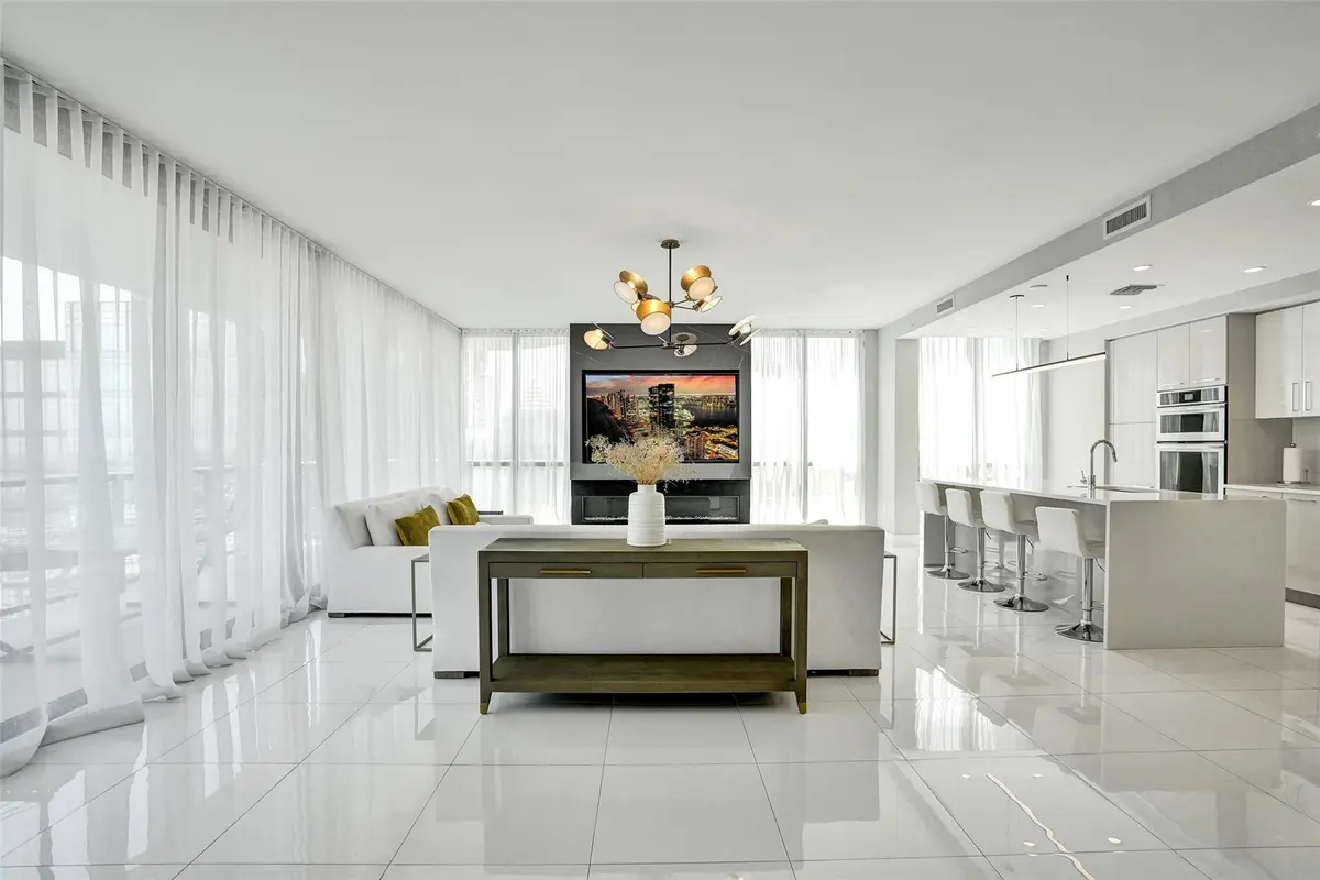 Photo 7 at 100 E Las Olas Boulevard 2701, Fort Lauderdale