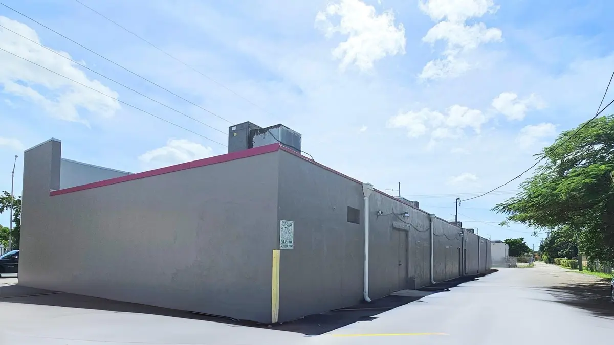 Photo 4 at 12208 NW 7th Avenue, North Miami