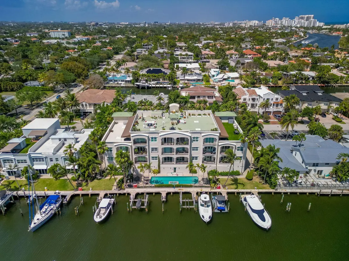 Photo 5 at 2720 NE 15th Street 301, Fort Lauderdale