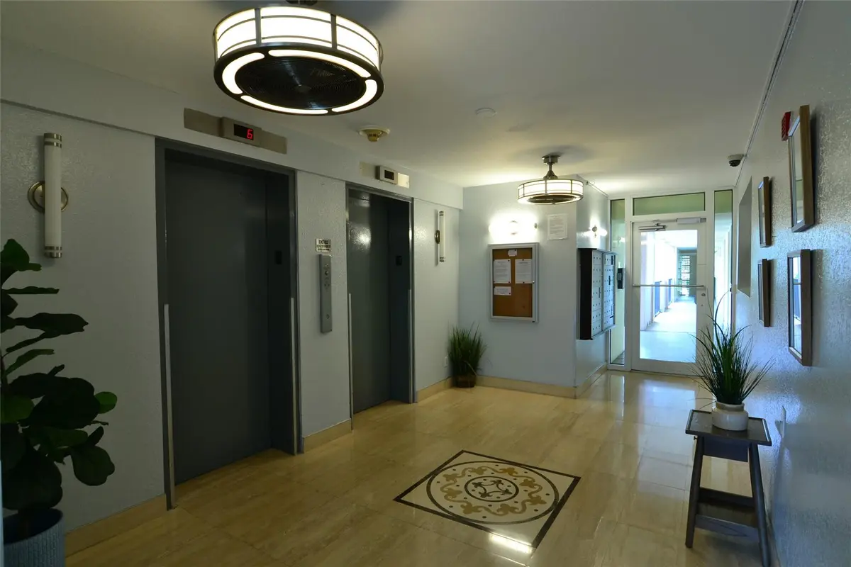 Photo 4 at 3575 Broken Woods Drive 502, Coral Springs