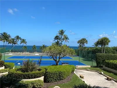 4900 N Ocean Boulevard 417, Lauderdale-By-The-Sea – sold