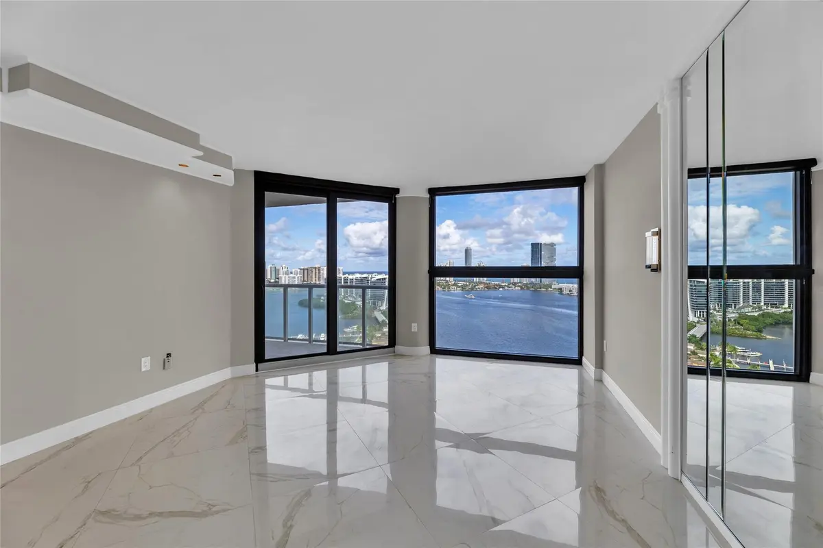 Photo 4 at 4000 Island Boulevard 2606, Aventura