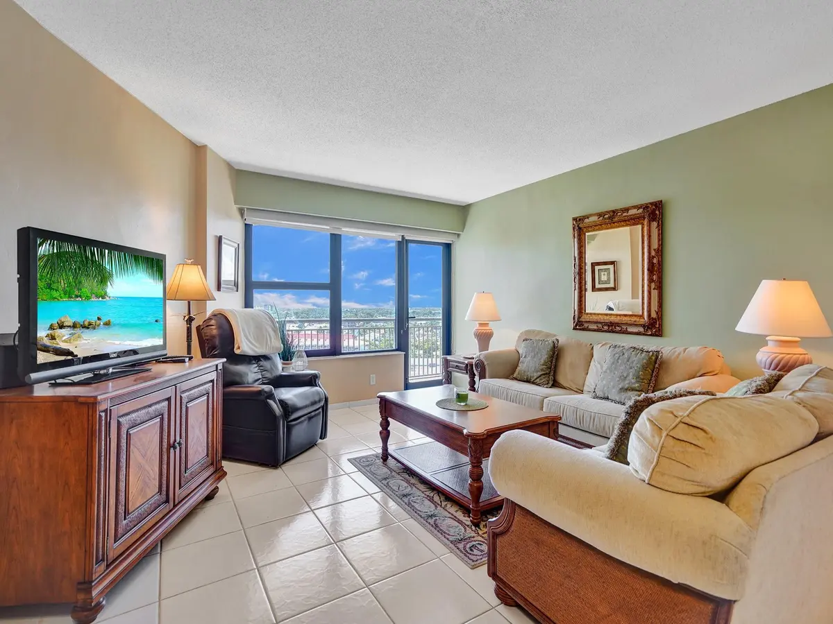 Photo 3 at 3800 Galt Ocean Drive 1014, Fort Lauderdale