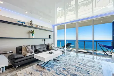 2200 N Ocean Boulevard S1402, Fort Lauderdale – sold