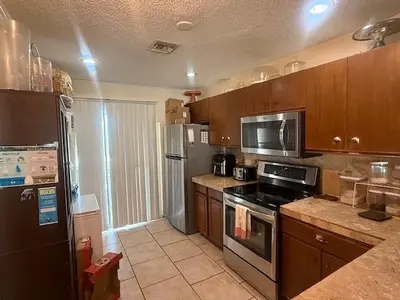 795 Crystal Lake Drive 795, Deerfield Beach – sold