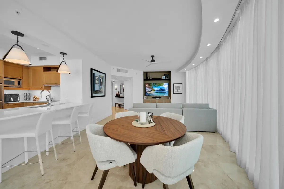 Photo 7 at 333 Las Olas Way 2207, Fort Lauderdale