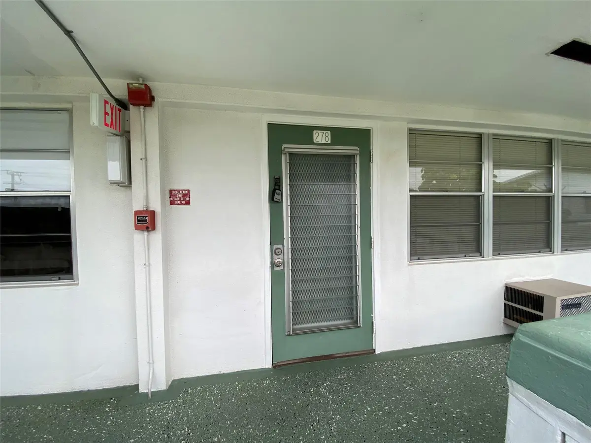 Photo 4 at 278 Newport R 278, Deerfield Beach