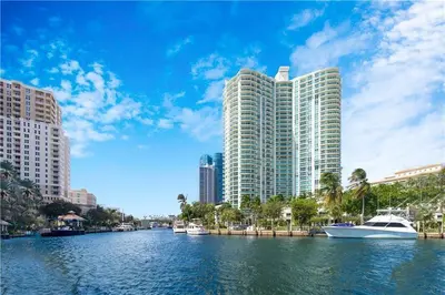 347 N New River Drive 2107, Fort Lauderdale – sold