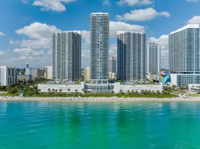 1800 S Ocean Drive 3109, Hallandale Beach – sold