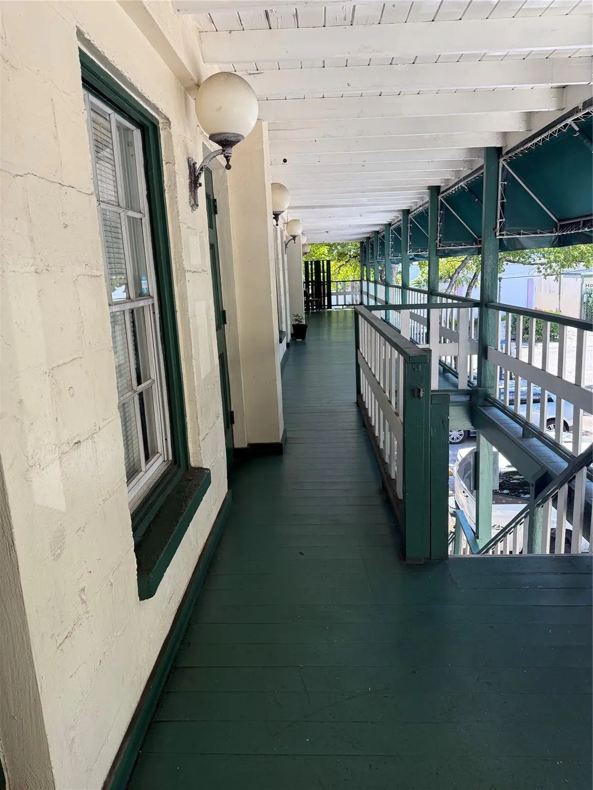 Photo 4 at 300 SW 2nd Street, Fort Lauderdale
