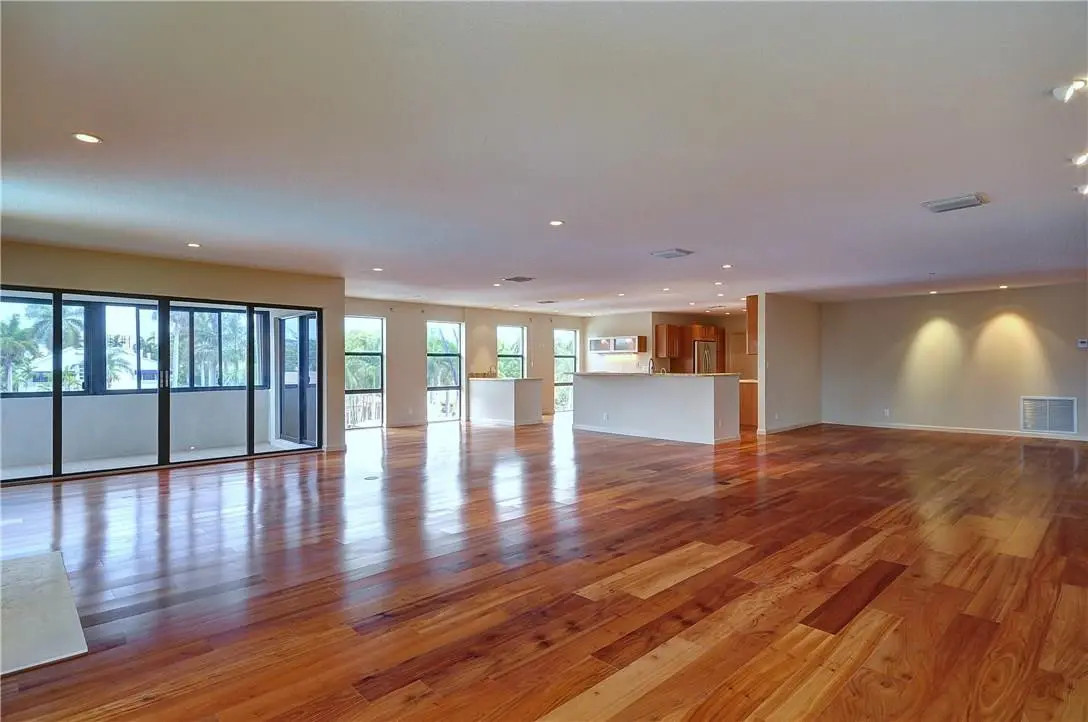 Photo 1 at 76 Isle Of Venice Drive H, Fort Lauderdale