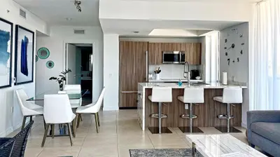 401 N Birch Road 415, Fort Lauderdale – sold