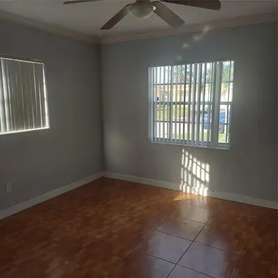 , Lauderdale Lakes – Single Family Residence for sale