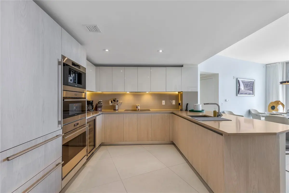 Photo 3 at 4111 S Ocean Drive Lph3/5, Hollywood