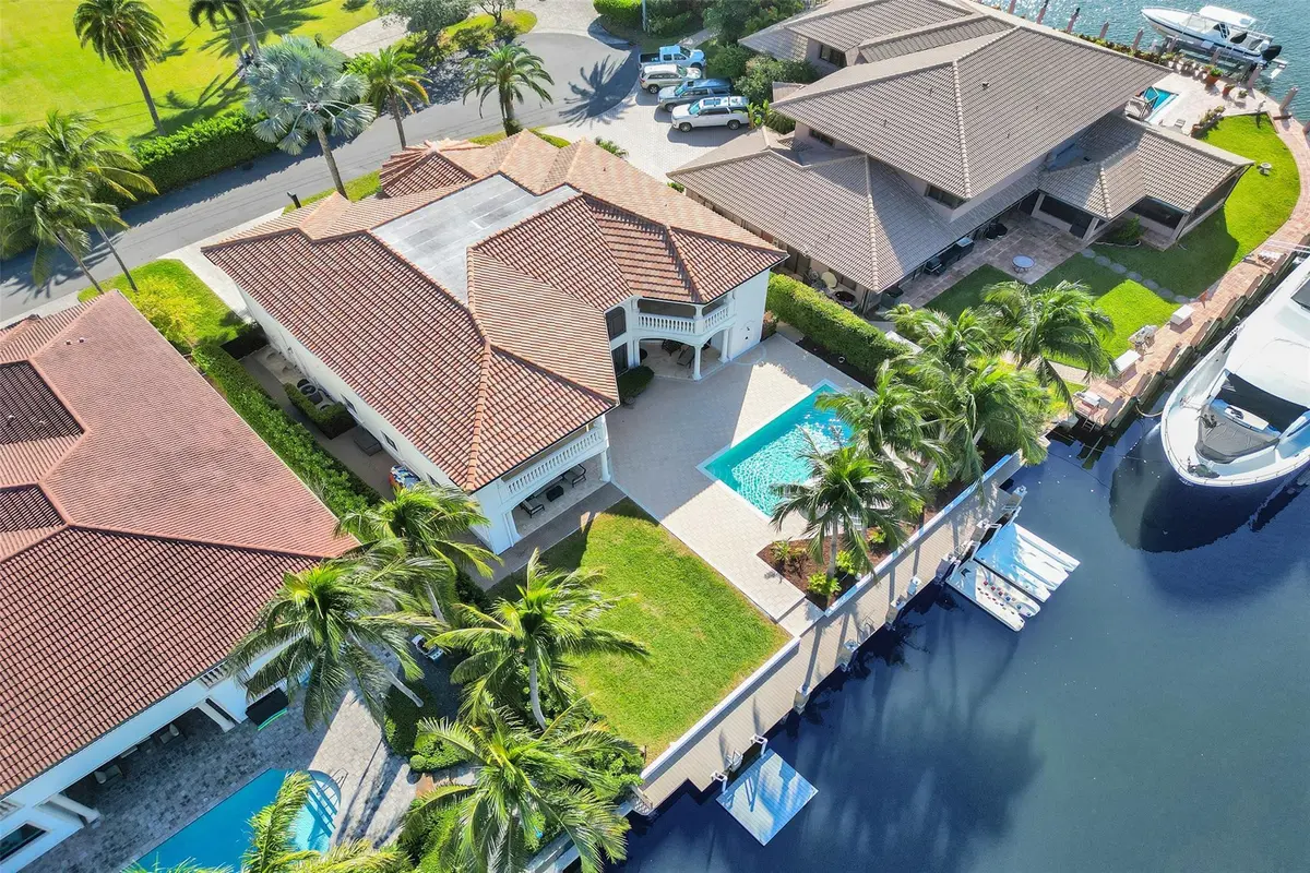 Photo 8 at 642 Palm Drive, Hallandale Beach
