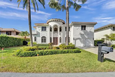 642 Palm Drive, Hallandale Beach – Single Family Residence for sale