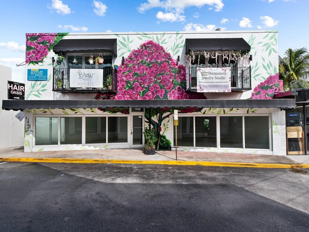 Photo 1 at 1948 E Sunrise Boulevard, Fort Lauderdale