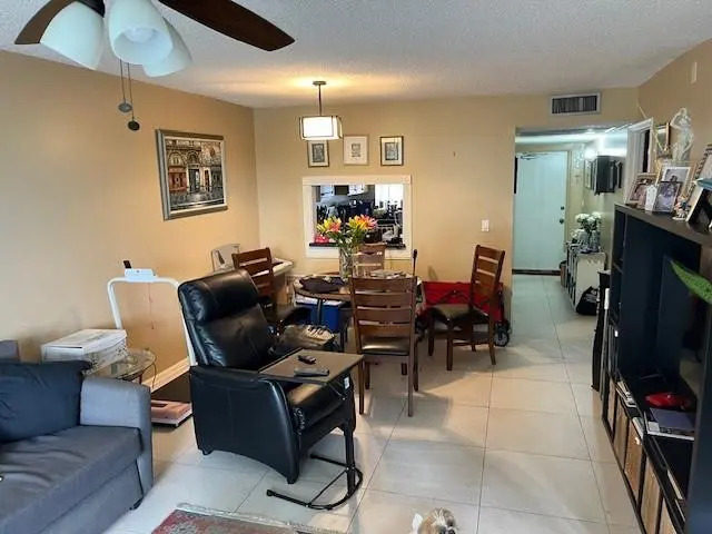 Photo 4 at 9330 Lagoon Place 406, Davie