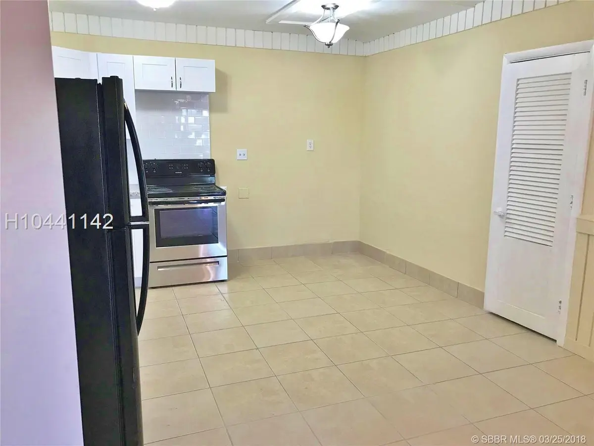 Photo 5 at 1521 N 59th Terrace, Hollywood