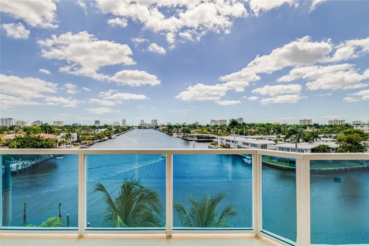 Photo 4 at 516 Hendricks Isle 4A, Fort Lauderdale