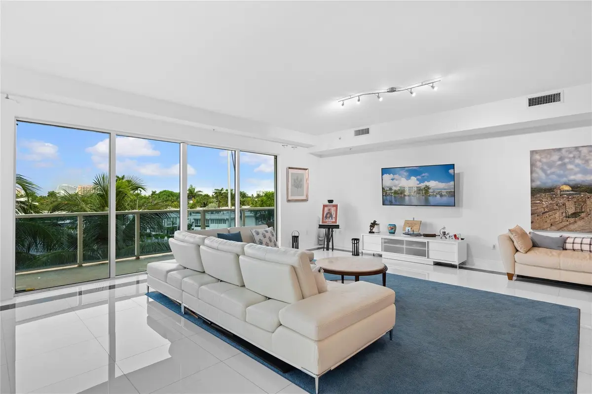 Photo 3 at 516 Hendricks Isle 4A, Fort Lauderdale
