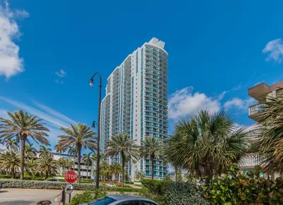 1945 S Ocean Drive 1706, Hallandale Beach – sold