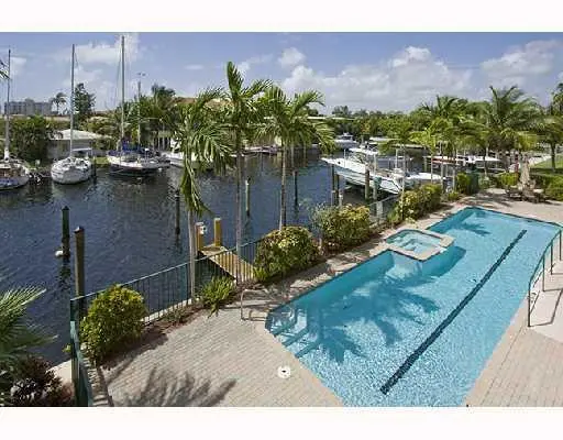 Waterfront/Dock/Pier at 2720 NE 15th Street 204, Fort Lauderdale