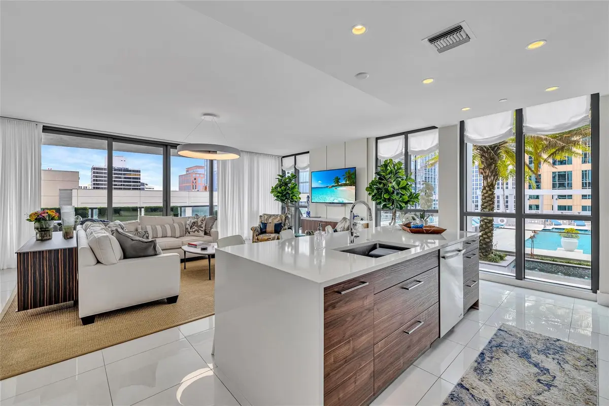 Photo 3 at 100 E Las Olas Boulevard 1701, Fort Lauderdale